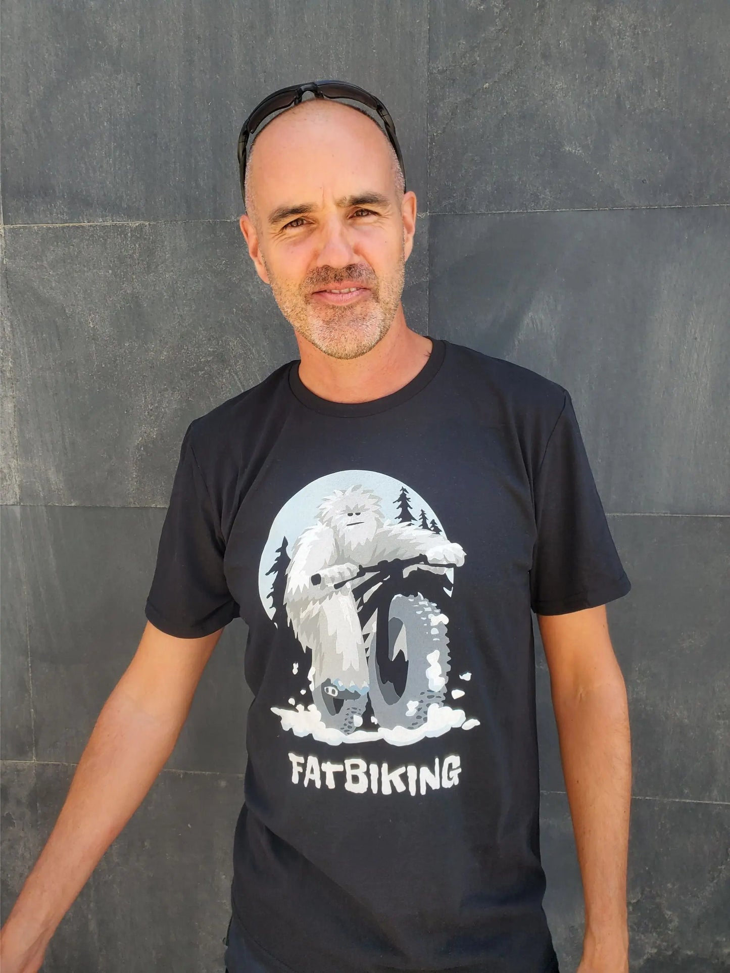 A Yeti on a Fatbike Bicycle T-Shirt - Geeks'n'Gears - bicycle bike biking
