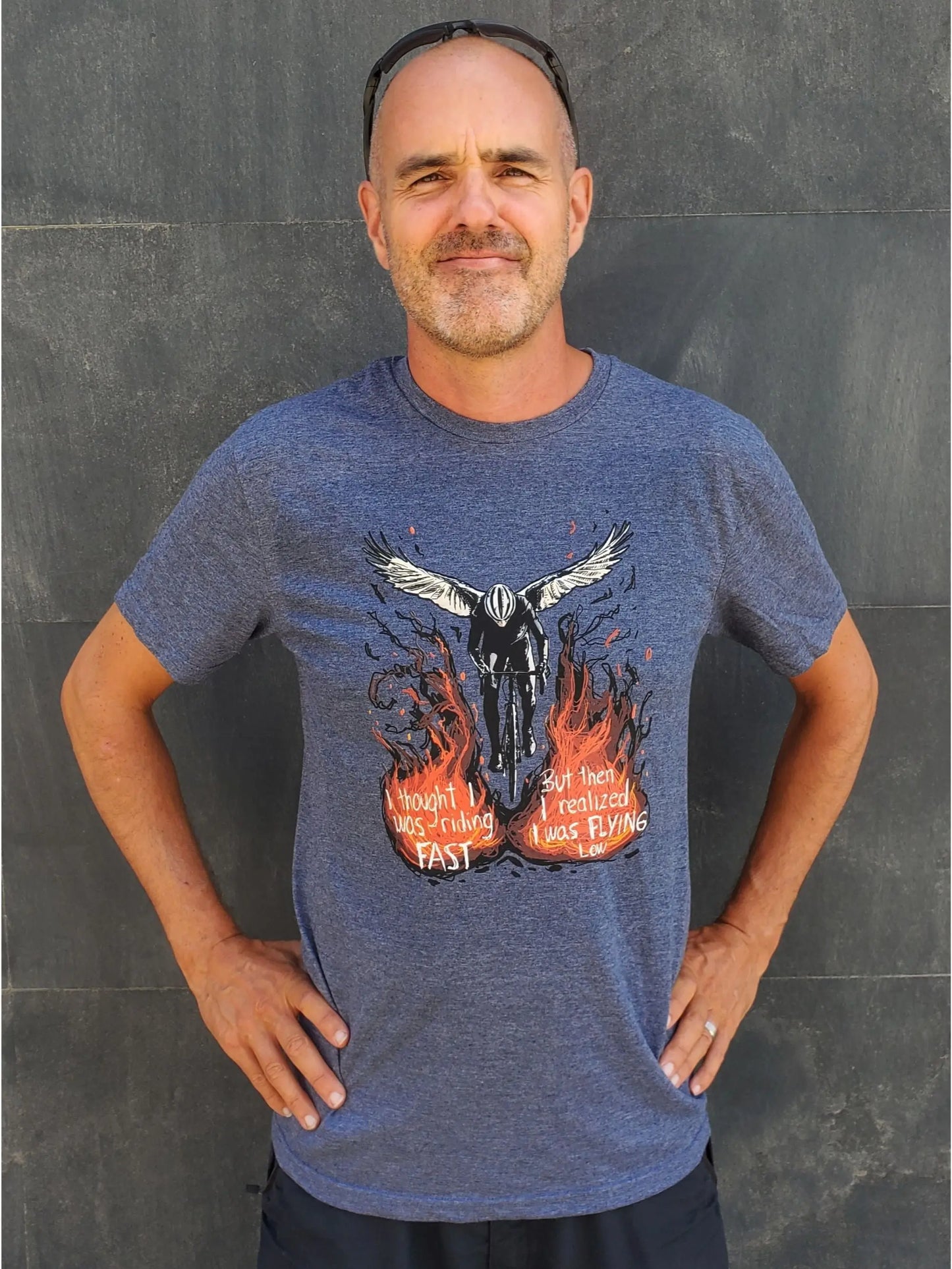 Riding Fast Flying Low Road Bike T-Shirt - Geeks'n'Gears - bicycle bike biking