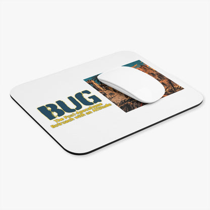 BUG Retro Robot Mouse Pad — Vintage Post-Apocalyptic Sci‑Fi Desk Mat
